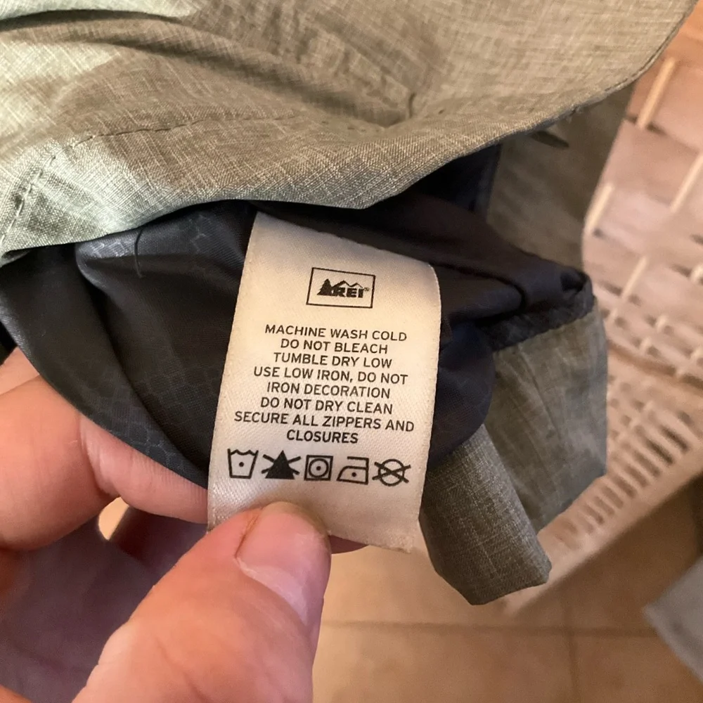 🧥 REI Insulated Rain Jacket - Picture 14 of 16